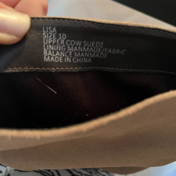 Jane and the Shoe Lisa Bootie - Picture 12 of 15